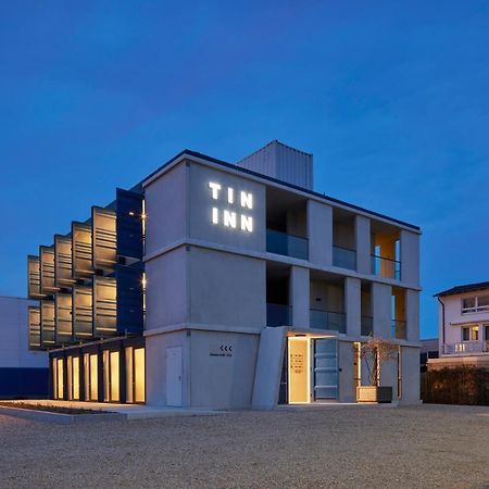 Tin Inn - Erkelenz - Das Hotel Aus Hochwertig Ausgebauten Ueberseecontainern Eksteriør bilde